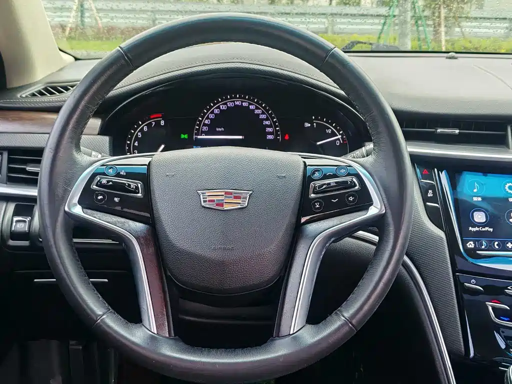 Cadillac XTS 2019 — фото 12