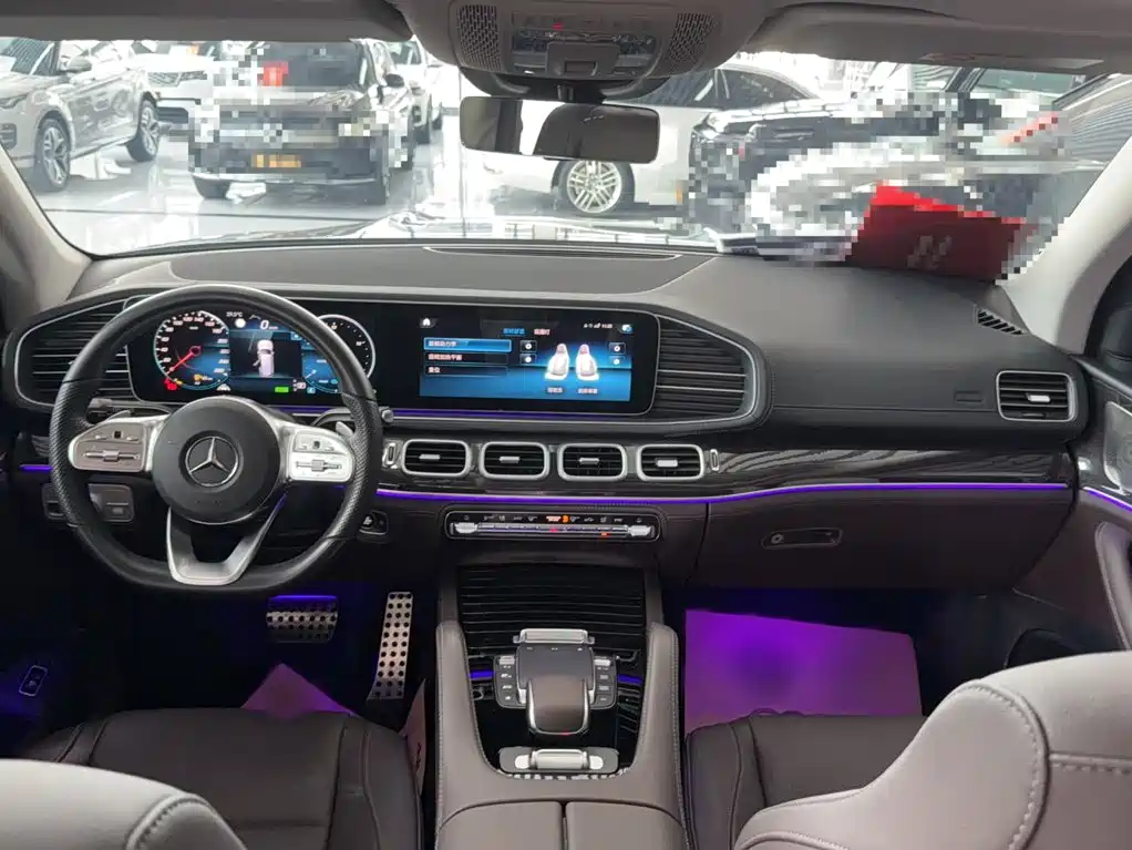 Mercedes-Benz GLS 2024