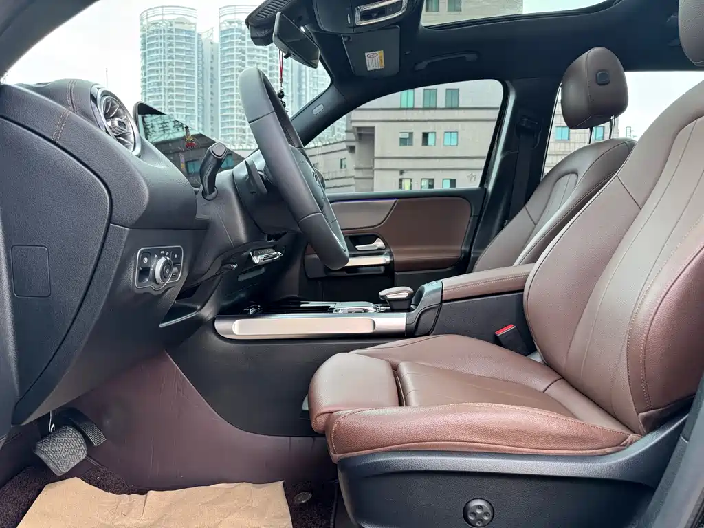 Mercedes-Benz GLB 2020