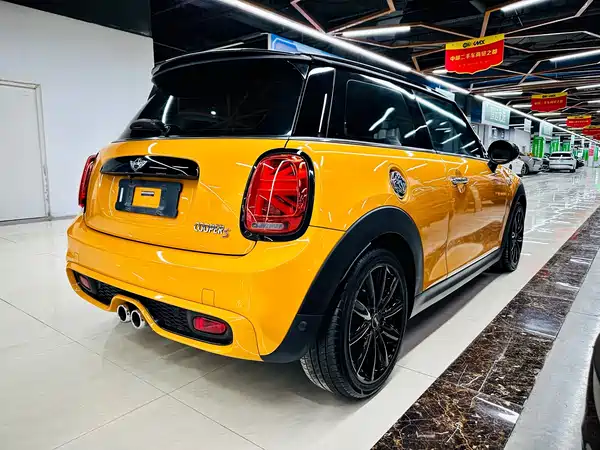 MINI 2016