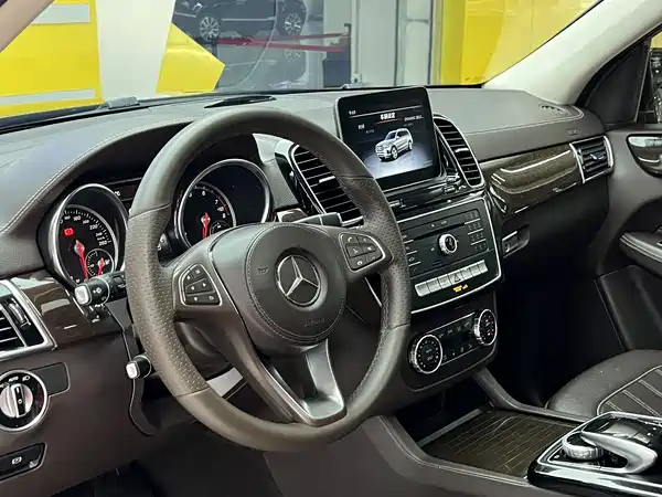 Mercedes-Benz GLS 2019