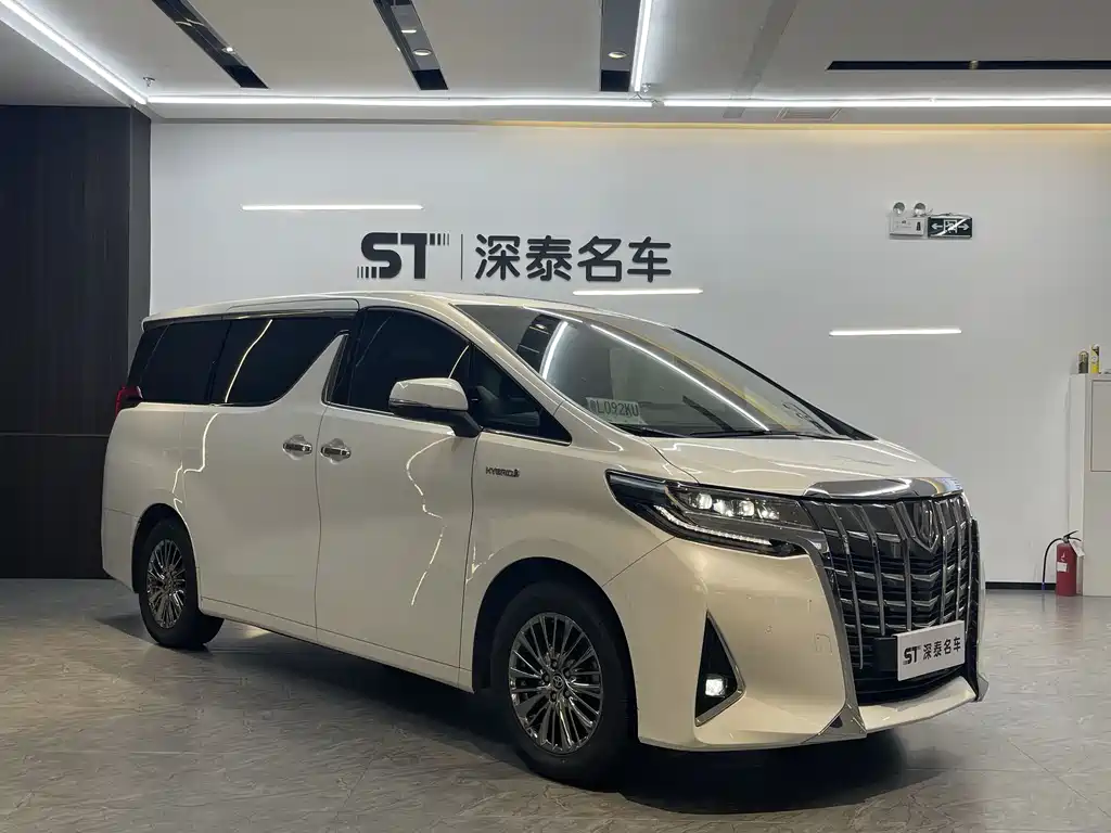 Toyota Alphard 2021 — фото 3