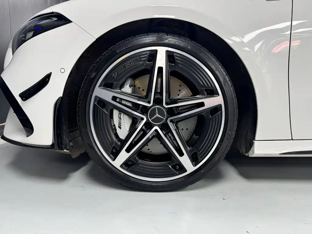 Mercedes-Benz A-Class AMG 2025 — фото 13