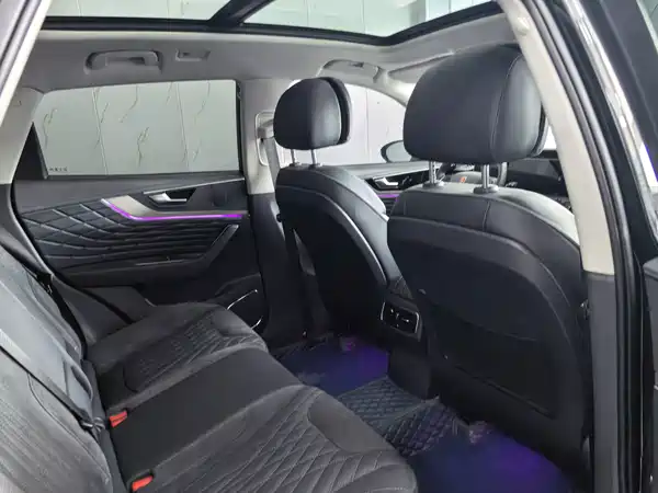 Hongqi HS5 2022