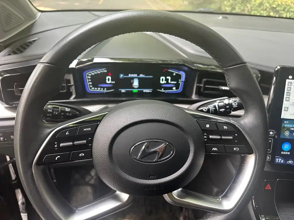 Hyundai Custo 2021 — фото 11