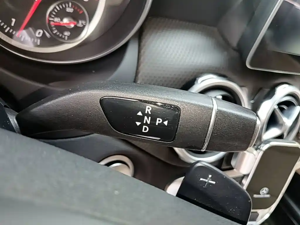 Mercedes-Benz GLA 2017 — фото 14