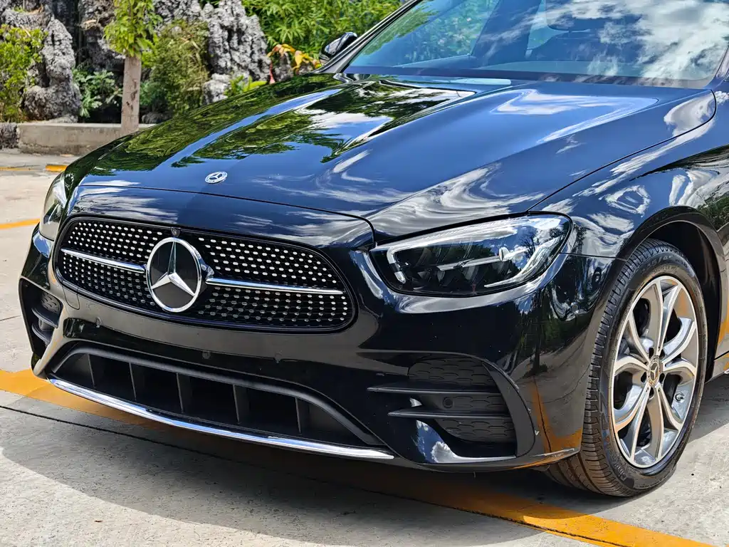 Mercedes-Benz E-Class 2021
