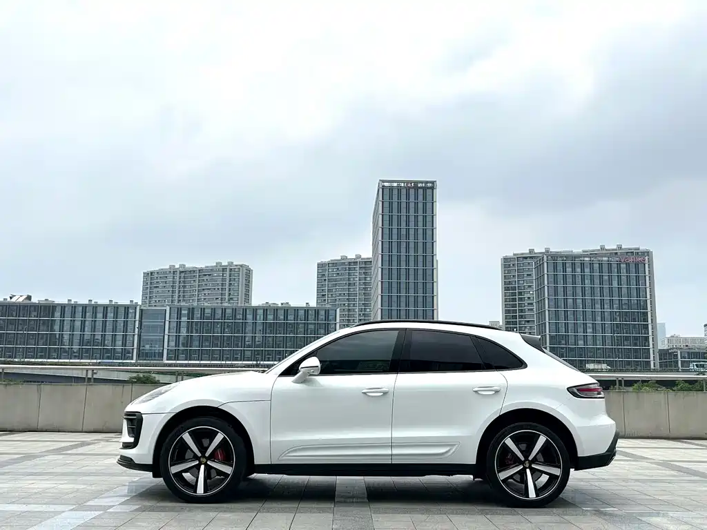 Porsche Macan 2022