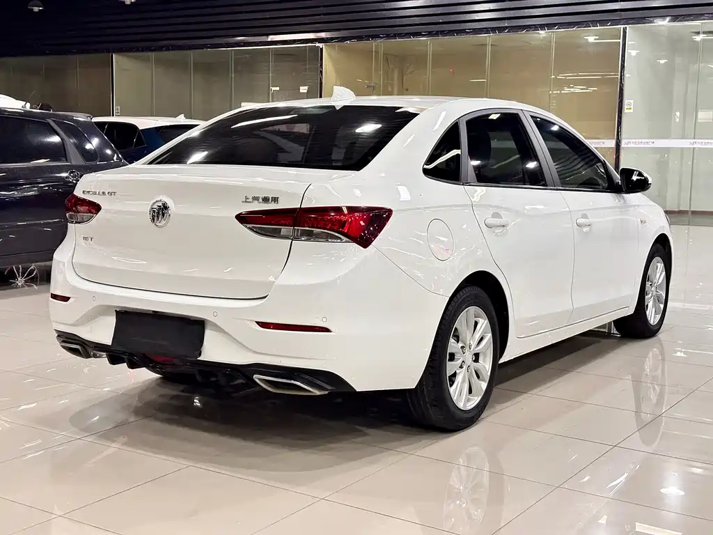Buick Excelle 2019 — фото 11