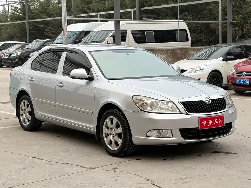 Skoda Octavia 2014 — фото 3