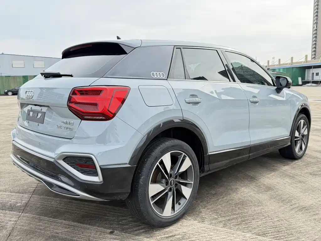 Audi Q2L 2022