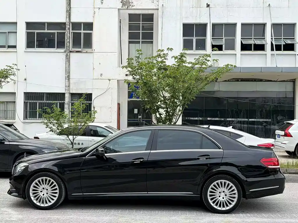 Mercedes-Benz E-Class 2016