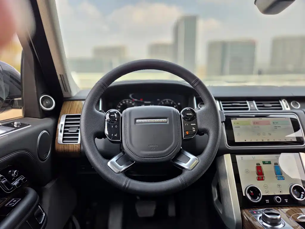 Land Rover Range Rover 2019 — фото 10