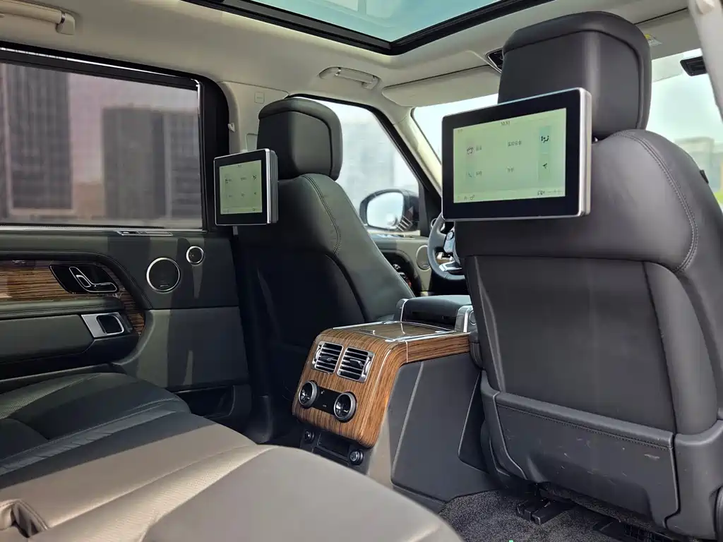 Land Rover Range Rover 2019 — фото 20