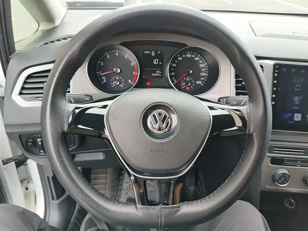 Volkswagen Golf Sportsvan 2019 — фото 11