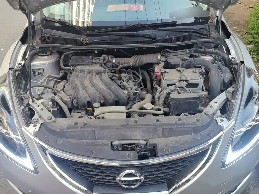Nissan Tiida 2015 — фото 10