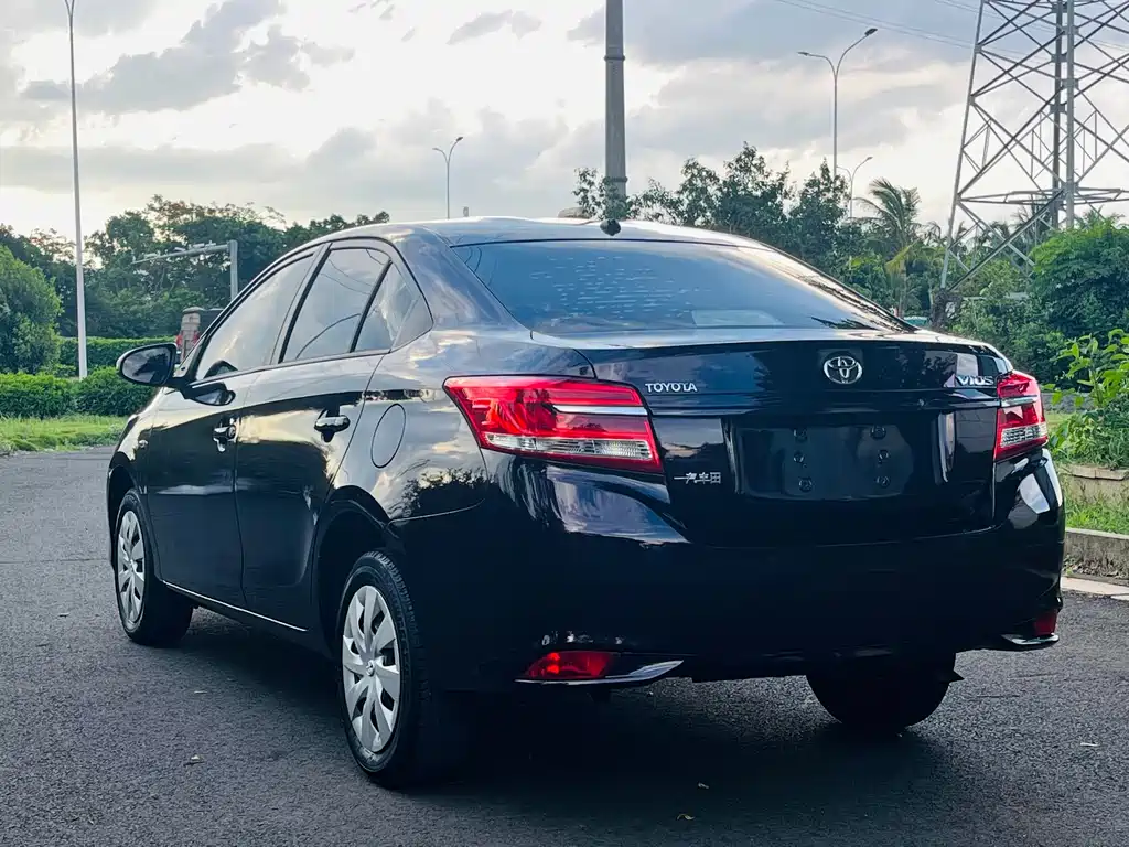 Toyota Vios 2018 — фото 4