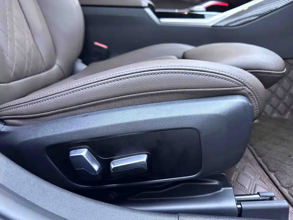 BMW 3 Series 2023 — фото 17
