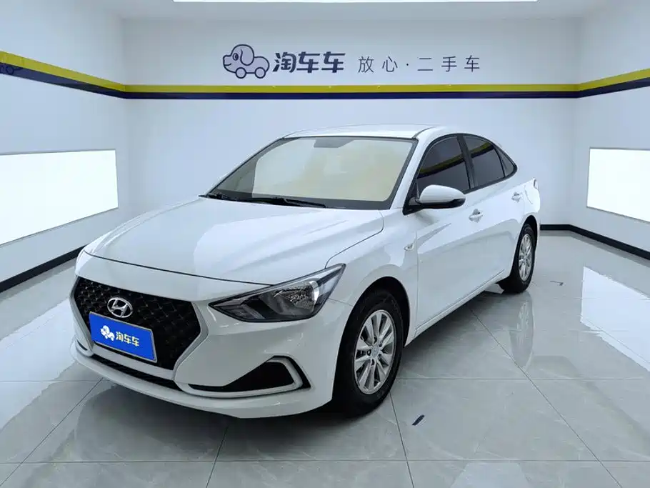 Hyundai Elantra 2022