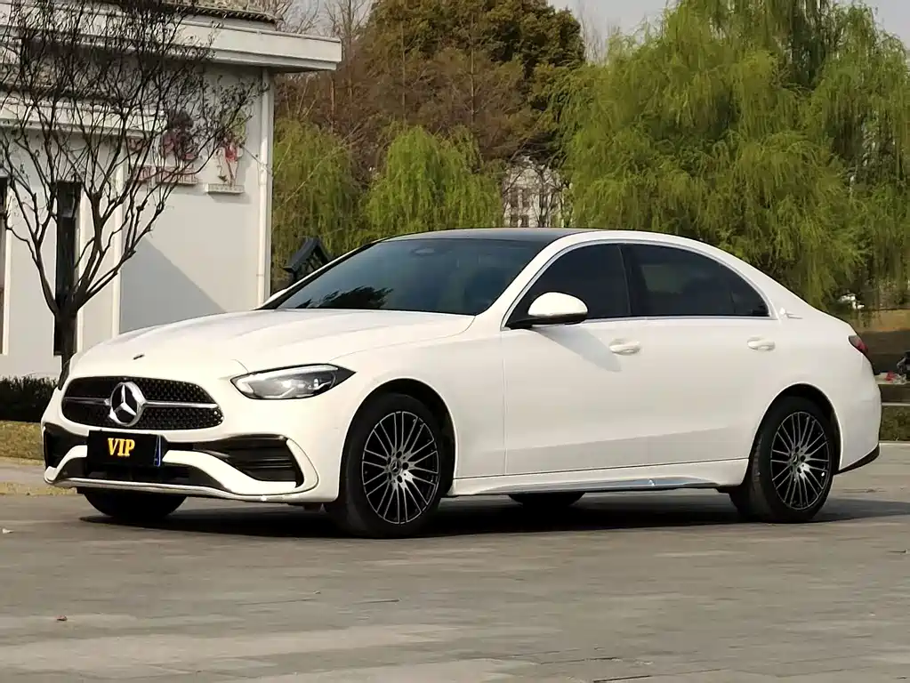 Mercedes-Benz C-Class 2023 — фото 1