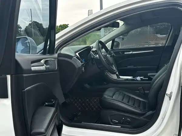 Ford Mondeo 2016