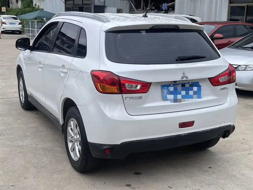 Mitsubishi ASX 2015 — фото 6