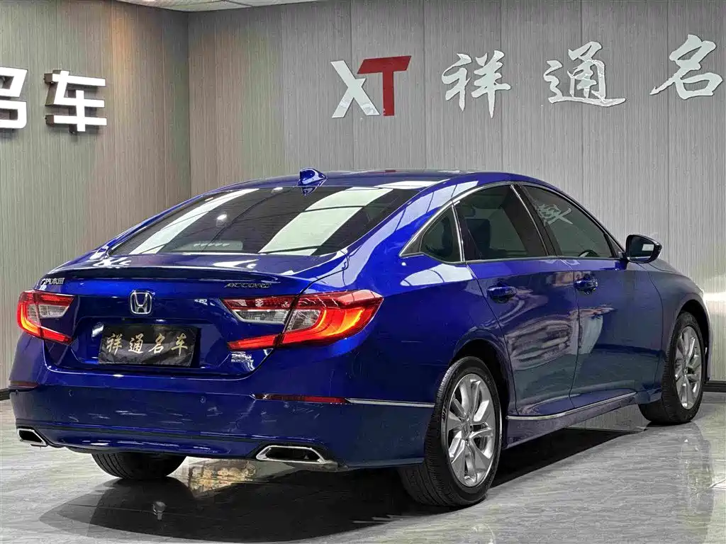 Honda Accord 2018 — фото 13
