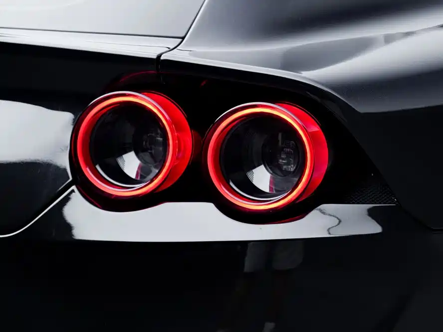 Ferrari GTC4Lusso 2019 — фото 10