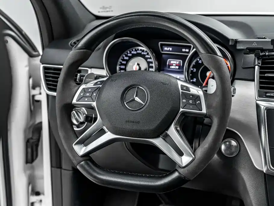 Mercedes-Benz M-Class AMG 2016 — фото 33