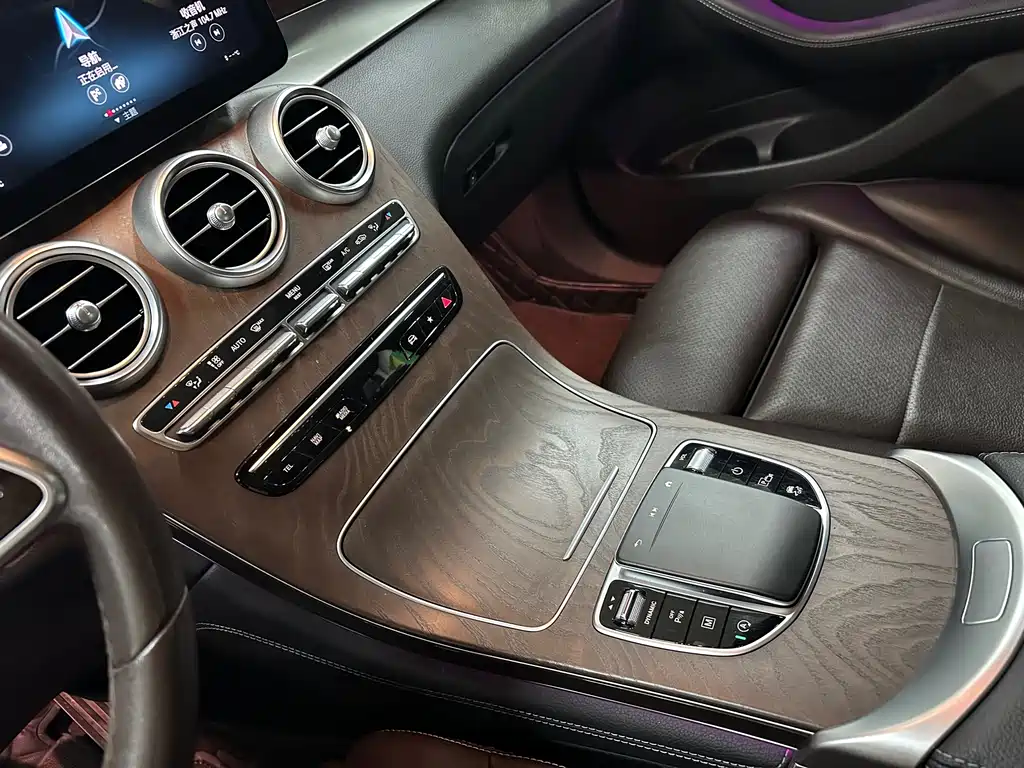 Mercedes-Benz GLC 2020 — фото 17