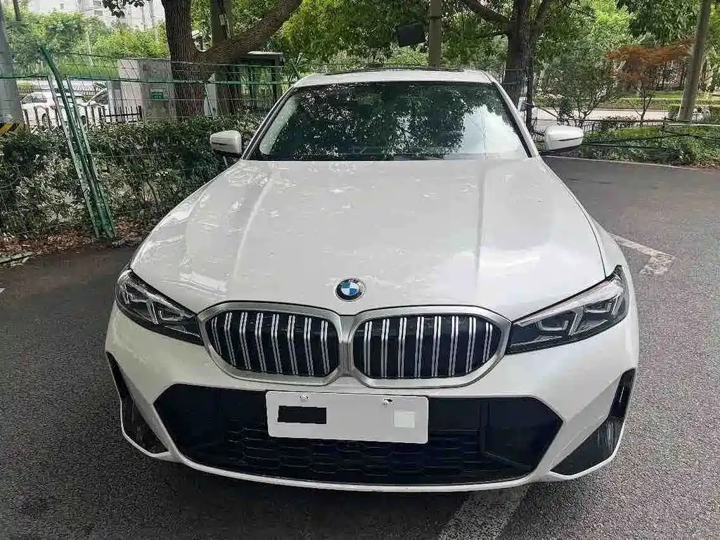 BMW 3 Series 2023