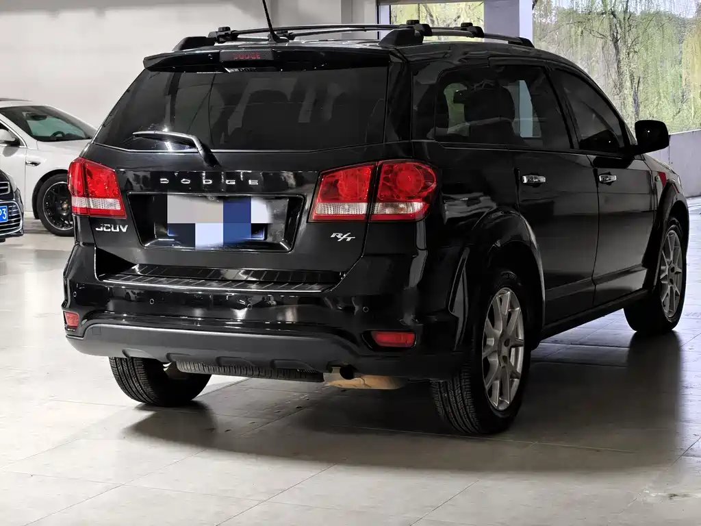 Dodge Journey 2014 — фото 5