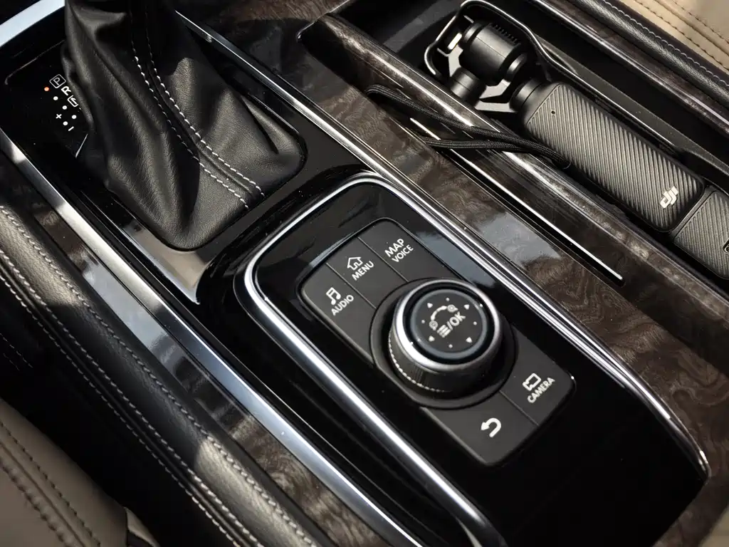 Nissan Patrol 2022 — фото 14