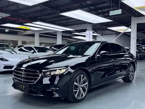 Mercedes-Benz E-Class 2024