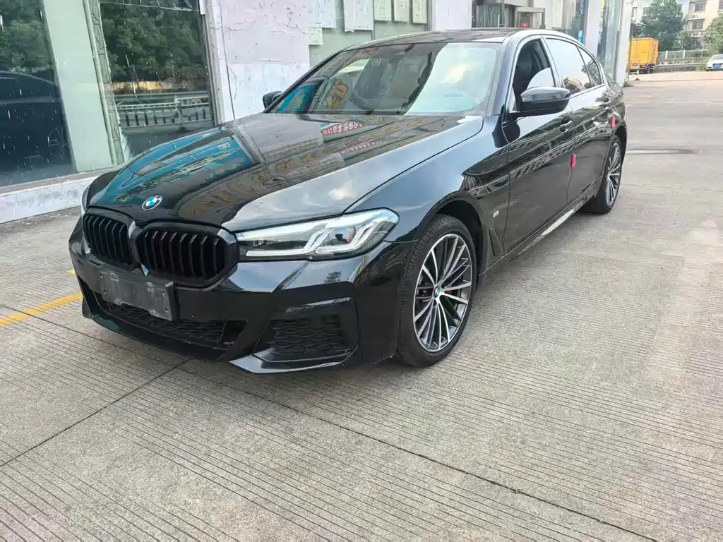 BMW 5 Series 2023