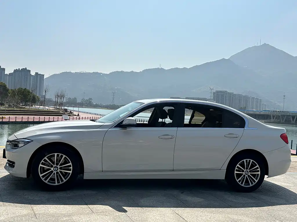 BMW 3 Series 2013 — фото 7