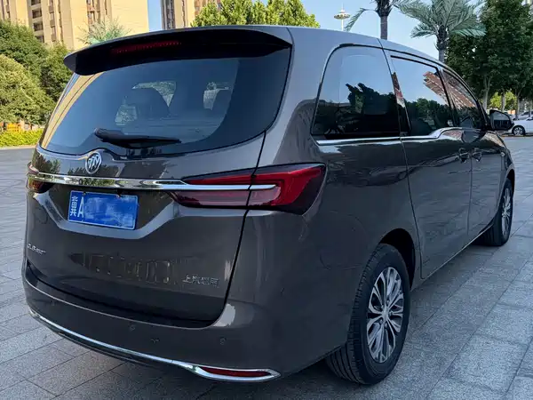 Buick GL8 2022