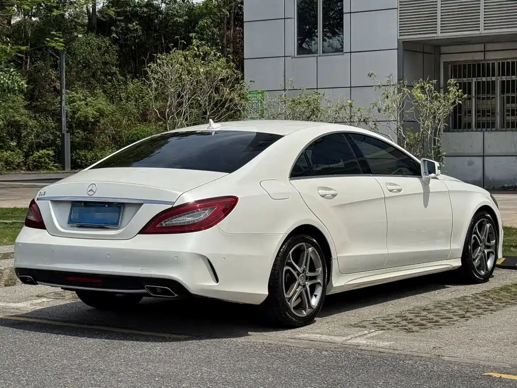 Mercedes-Benz CLS 2016 — фото 4