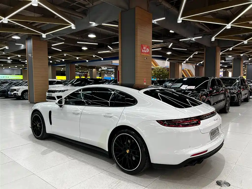 Porsche Panamera 2017 — фото 5