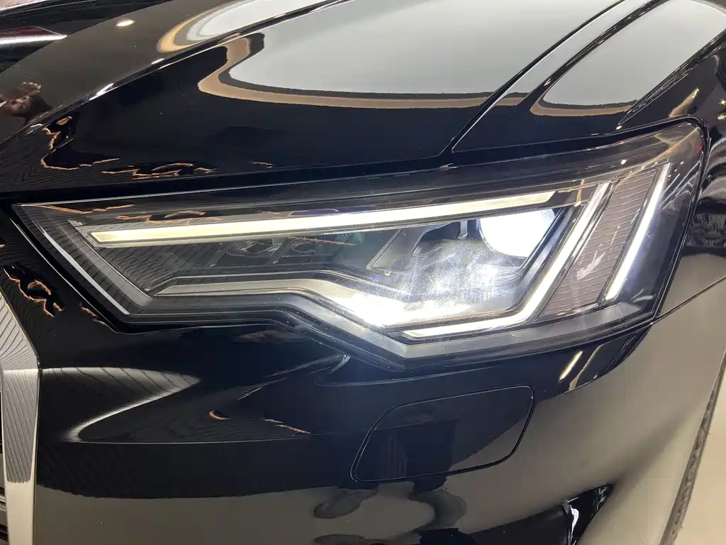 Audi A6L 2023 — фото 20