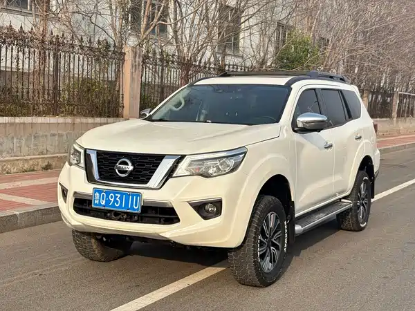 Nissan Terra 2018
