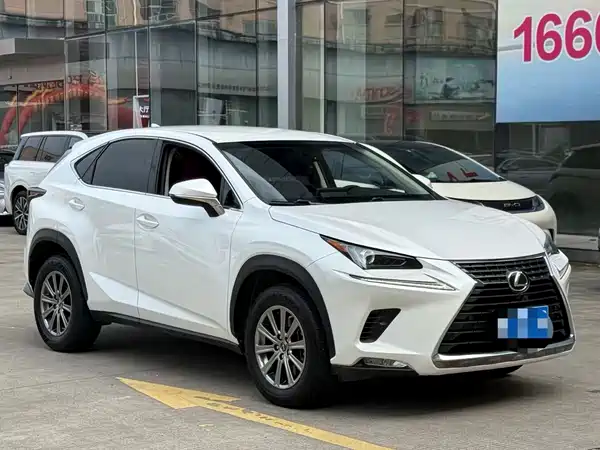 Lexus NX 2018