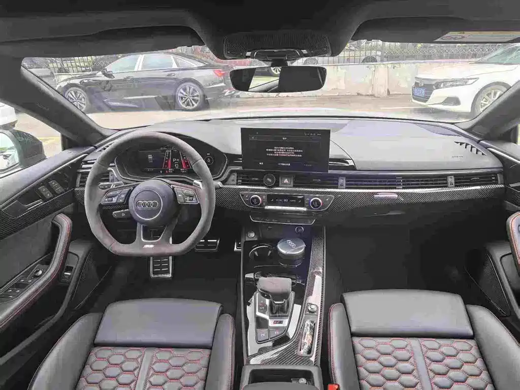 Audi RS 5 2025