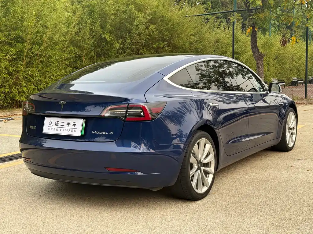 Tesla Model 3 2020 — фото 10
