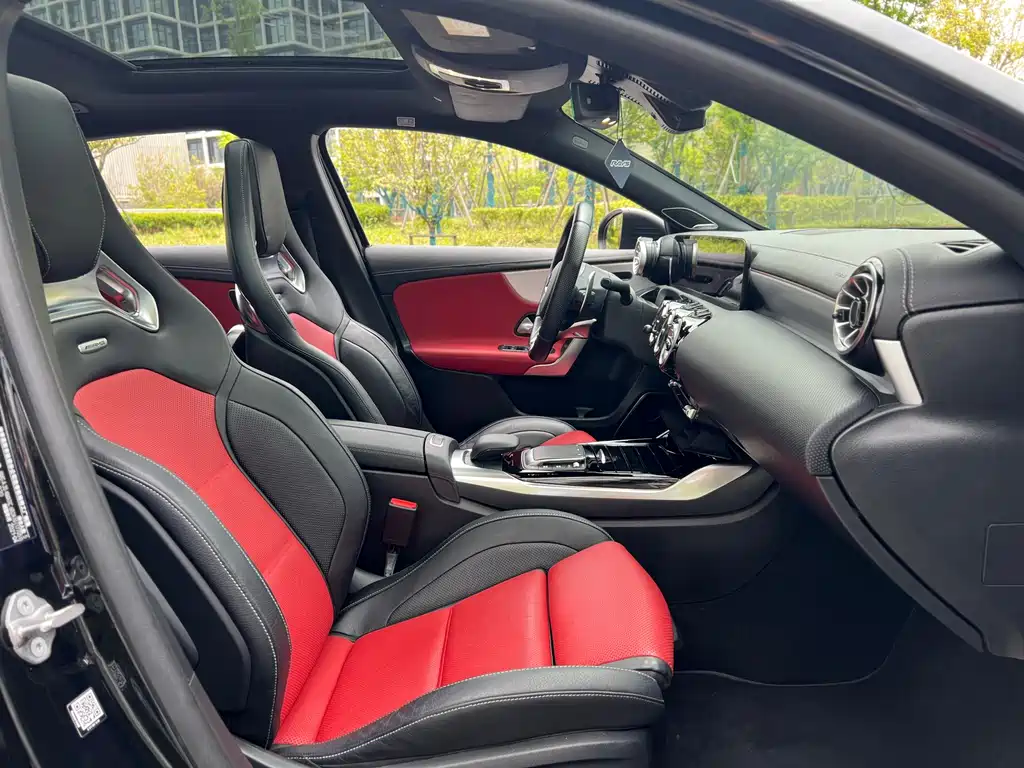 Mercedes-Benz A-Class AMG 2021 — фото 12