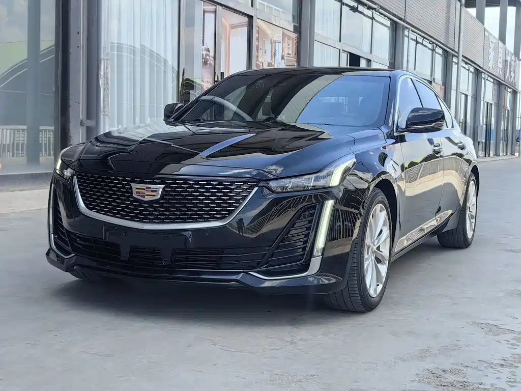 Cadillac CT5 2022 — фото 1