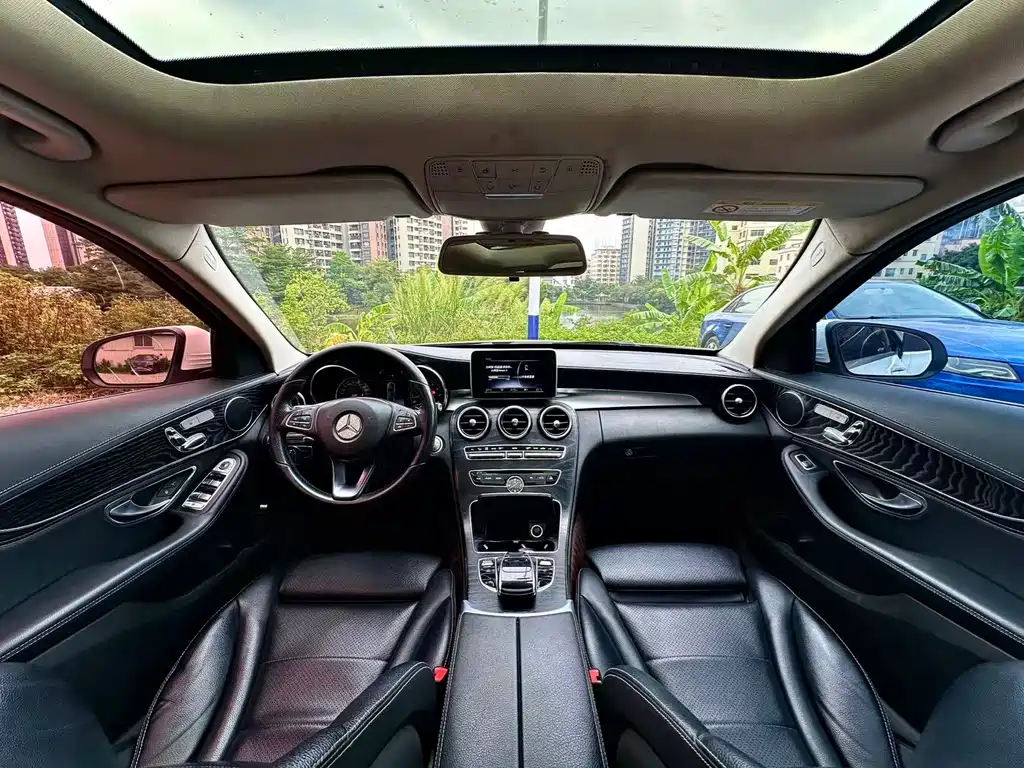 Mercedes-Benz C-Class 2018 — фото 9