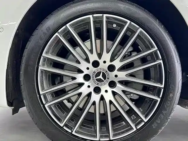 Mercedes-Benz C-Class 2023