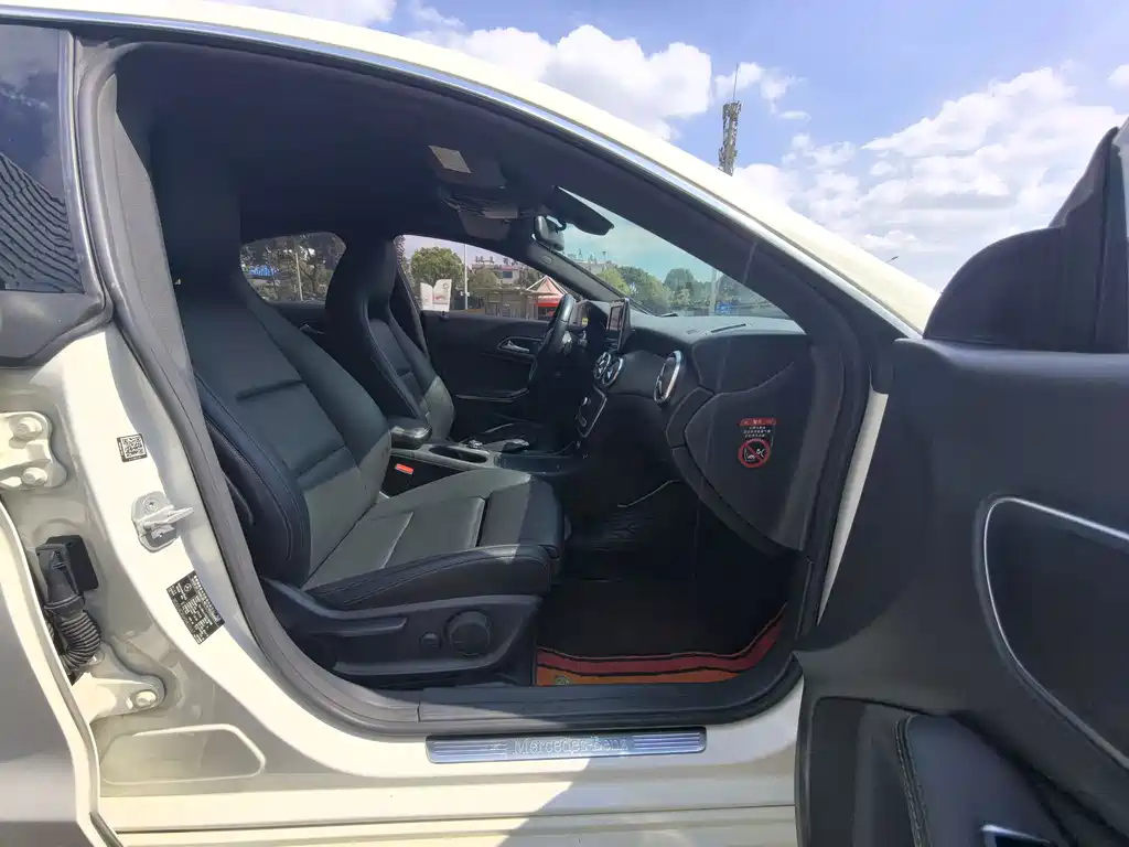 Mercedes-Benz CLA 2017 — фото 11