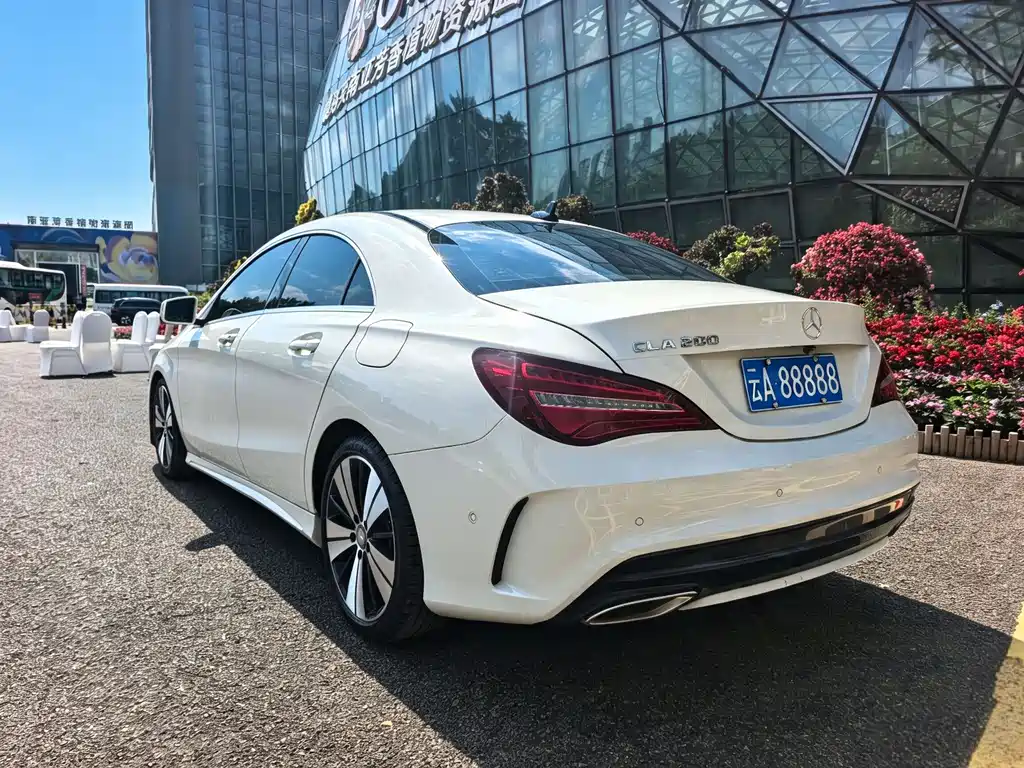 Mercedes-Benz CLA 2017 — фото 17